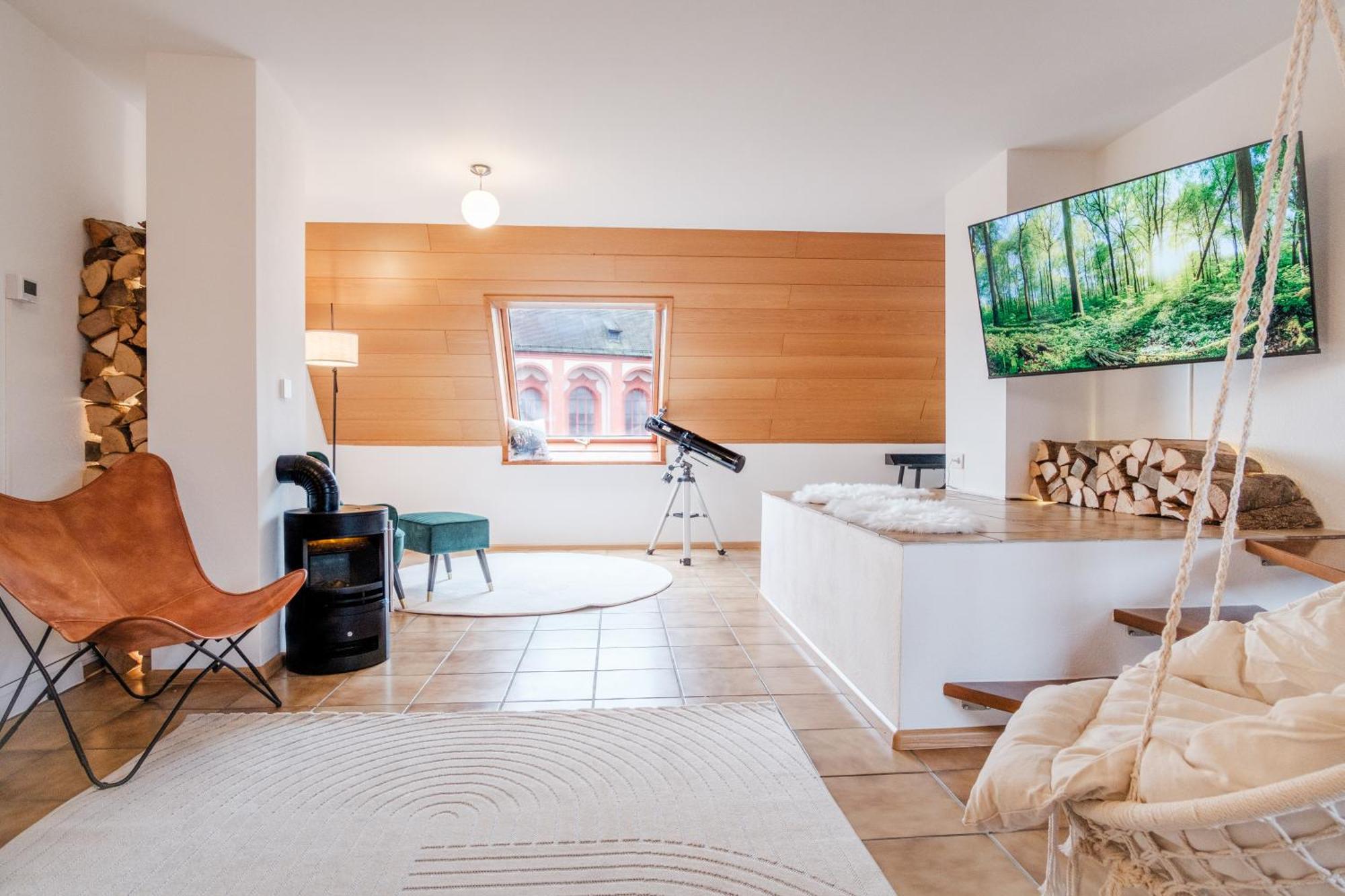 Neu Deluxe Suite Muensterblick, Maisonette, Kingsize Bett, Kueche, Netflix, Aussicht, E-Kamin Bad Sackingen Luaran gambar
