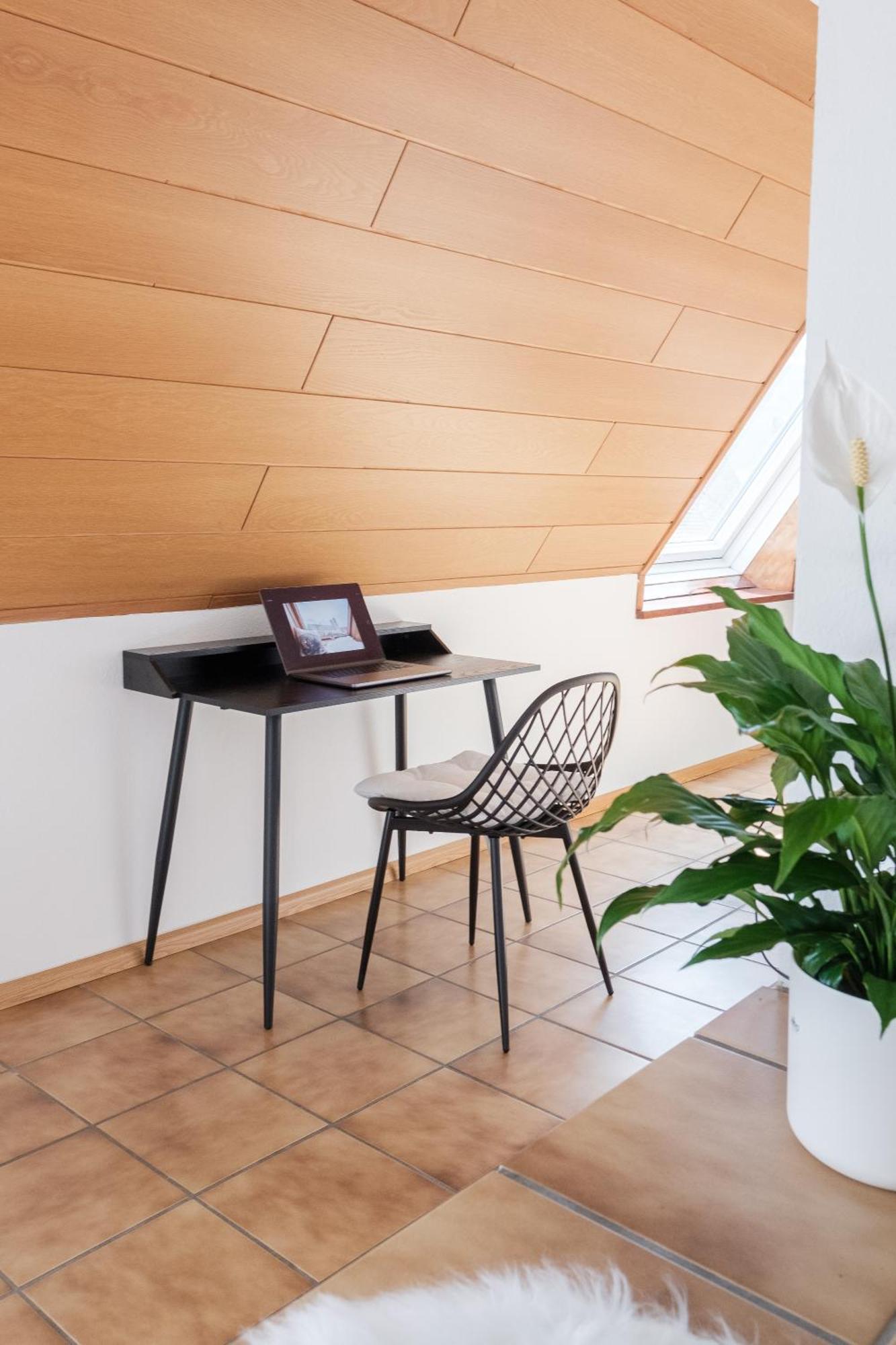 Neu Deluxe Suite Muensterblick, Maisonette, Kingsize Bett, Kueche, Netflix, Aussicht, E-Kamin Bad Sackingen Luaran gambar